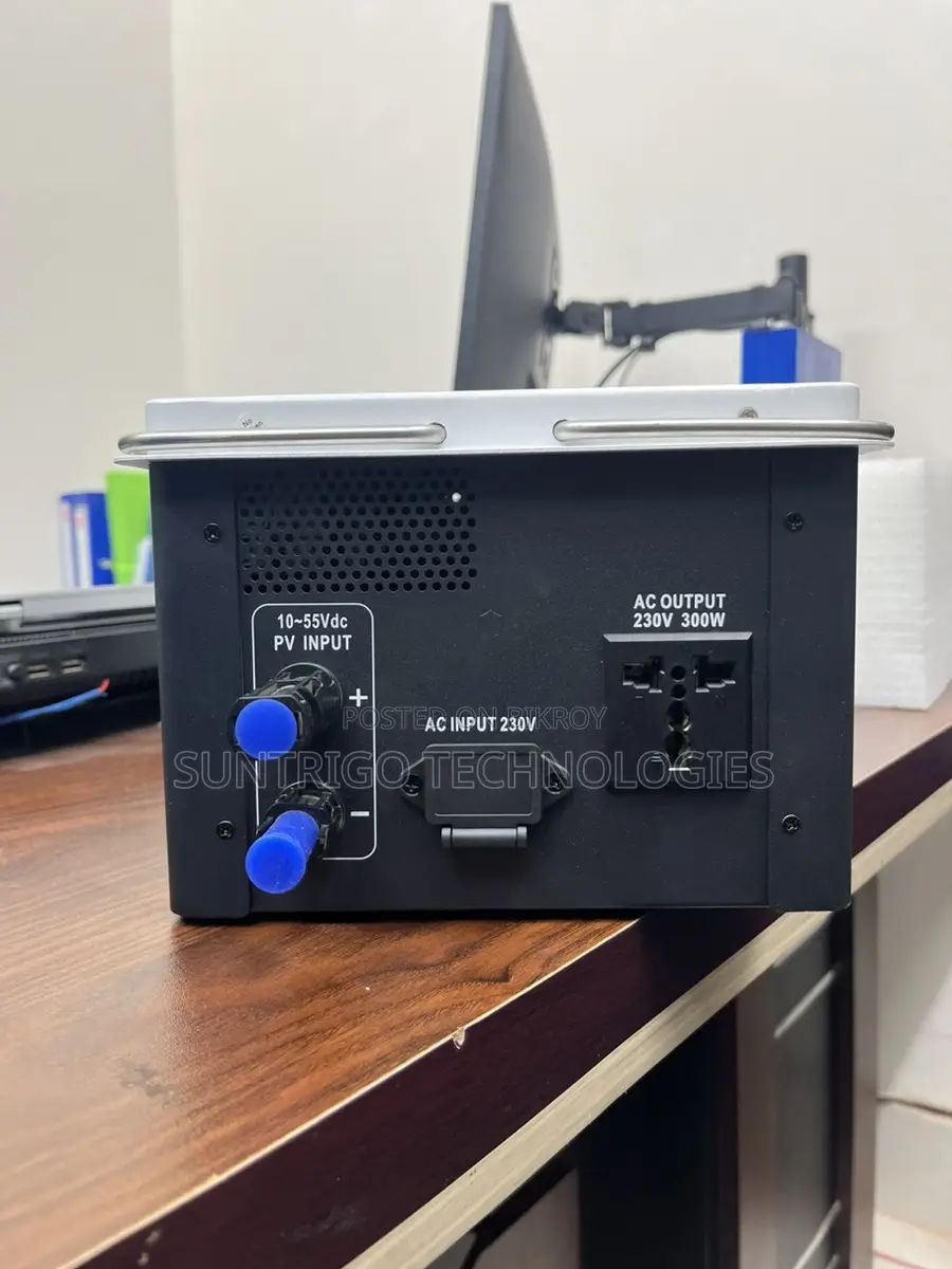 Portable Power Station with Mini IPS Battery