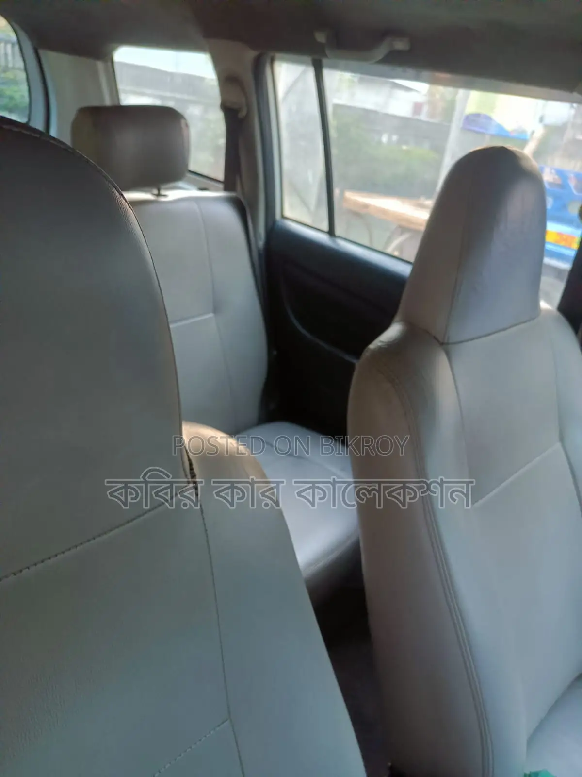 Toyota Corolla white 2003