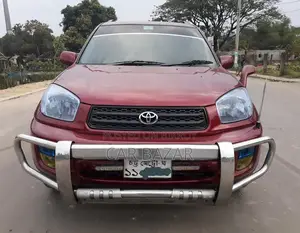 টয়োটা আরএভি৪ জে প্যাকেজ ১.৮ লিটার এসইউভি ২০০৫
