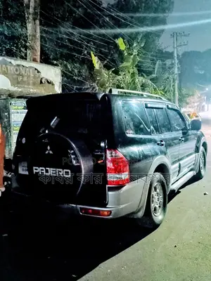 Mitsubishi Pajero V73 2003