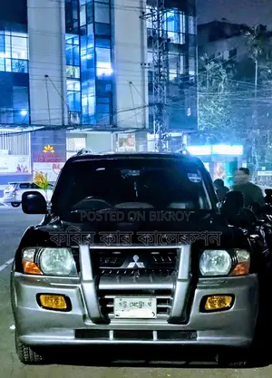 Mitsubishi Pajero V73 2003