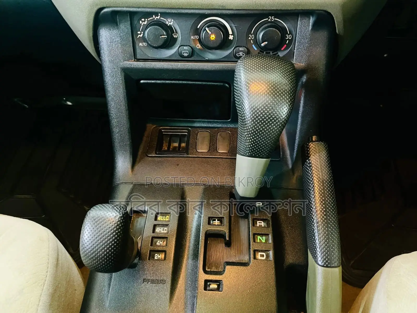 Mitsubishi Pajero V73 2003
