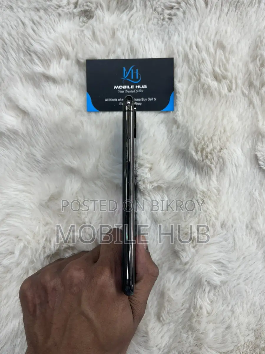 Apple iPhone XS 64 (Used)
