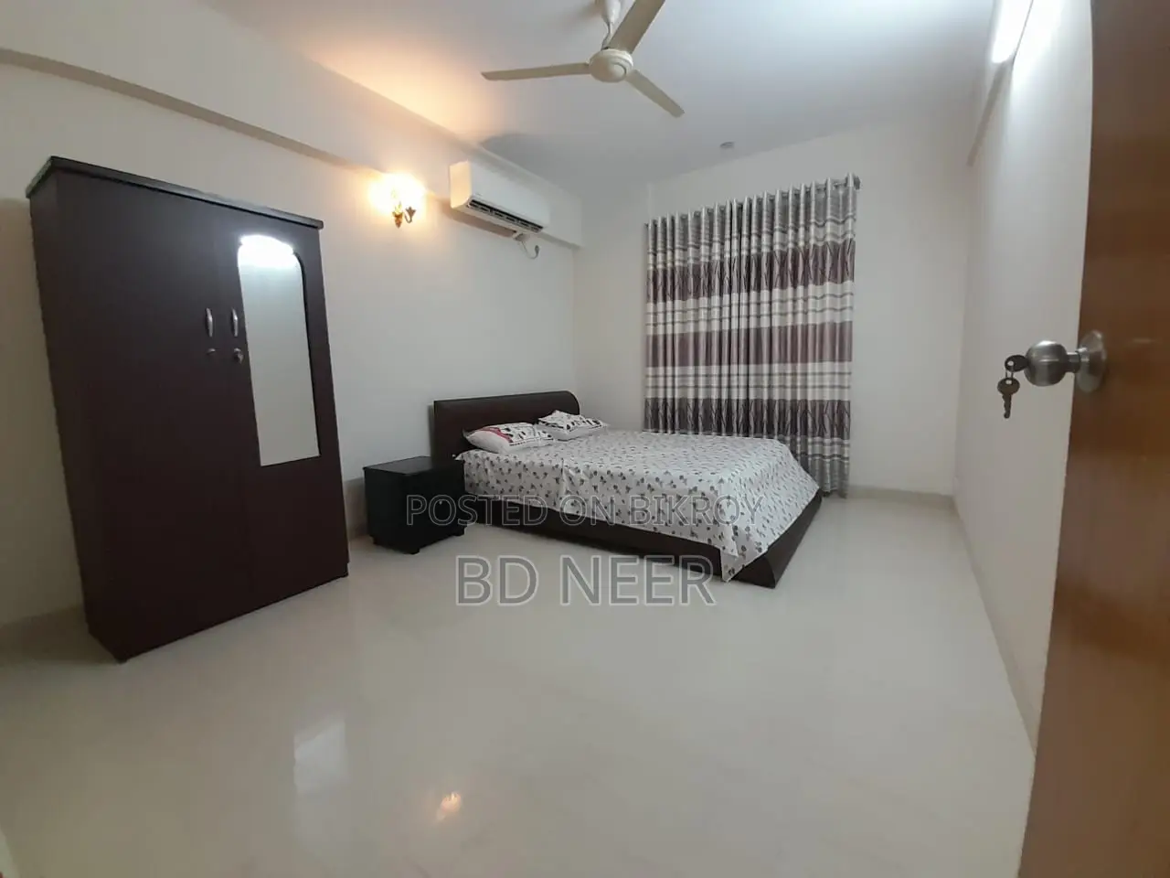 Nice looking fully furnished 3 bedroom apartment for rent in Gulshan