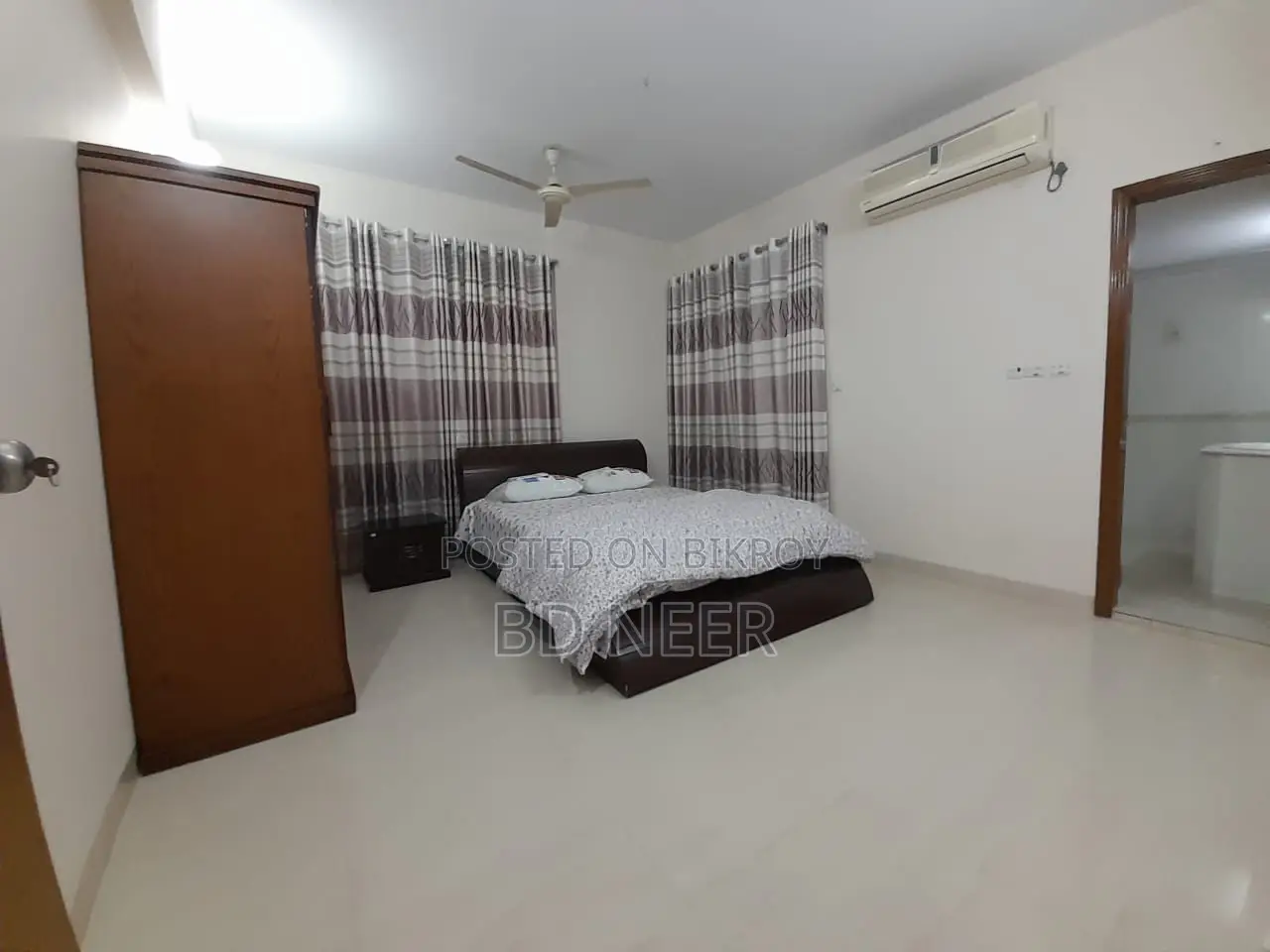 Nice looking fully furnished 3 bedroom apartment for rent in Gulshan