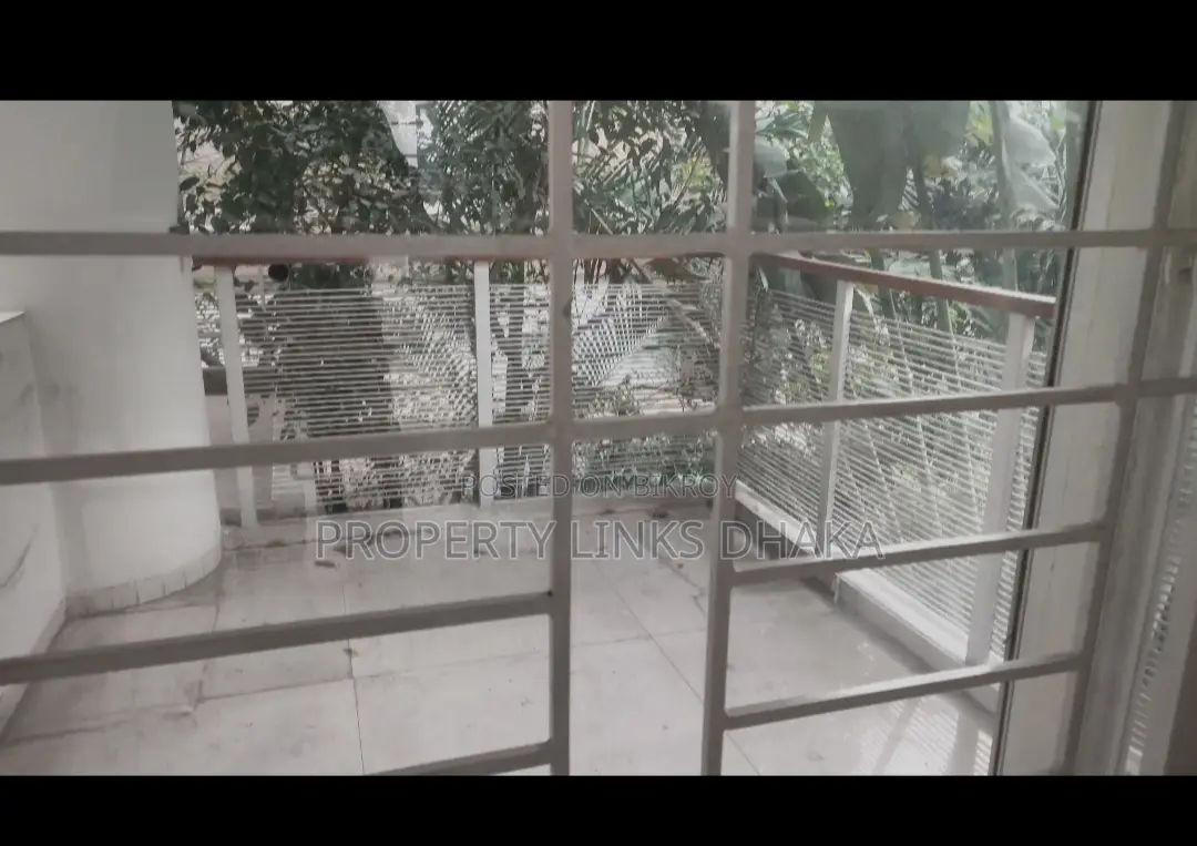 Baridhara Brand New Furnished Flat