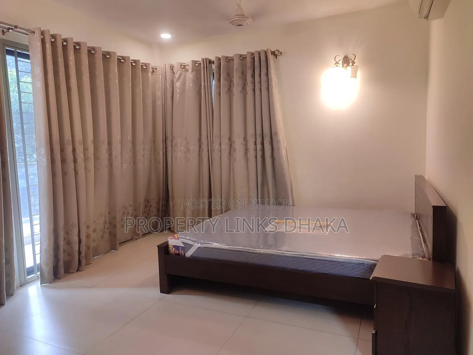 Baridhara Brand New Furnished Flat