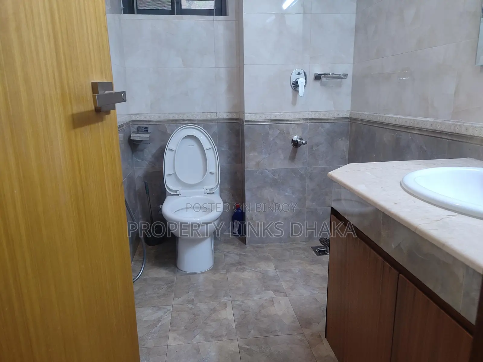 Baridhara Brand New Furnished Flat