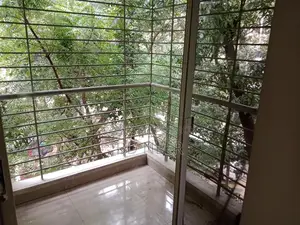 very nice 4 Bed room apt available in Gulshan