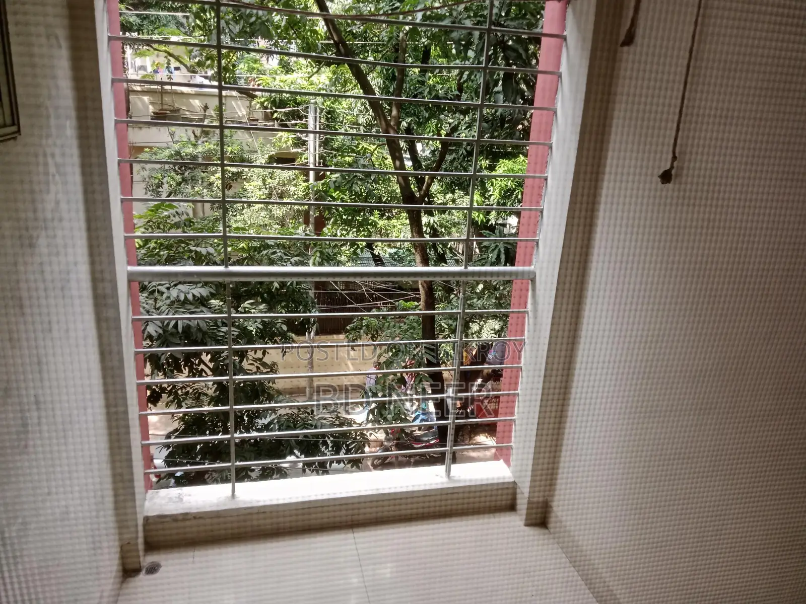 very nice 4 Bed room apt available in Gulshan