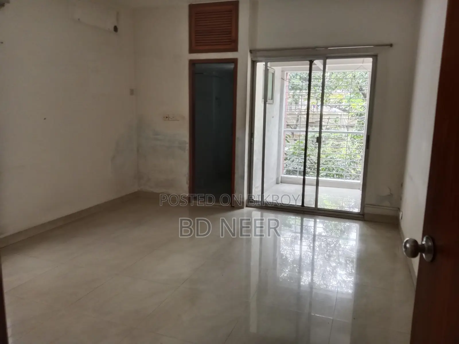 very nice 4 Bed room apt available in Gulshan