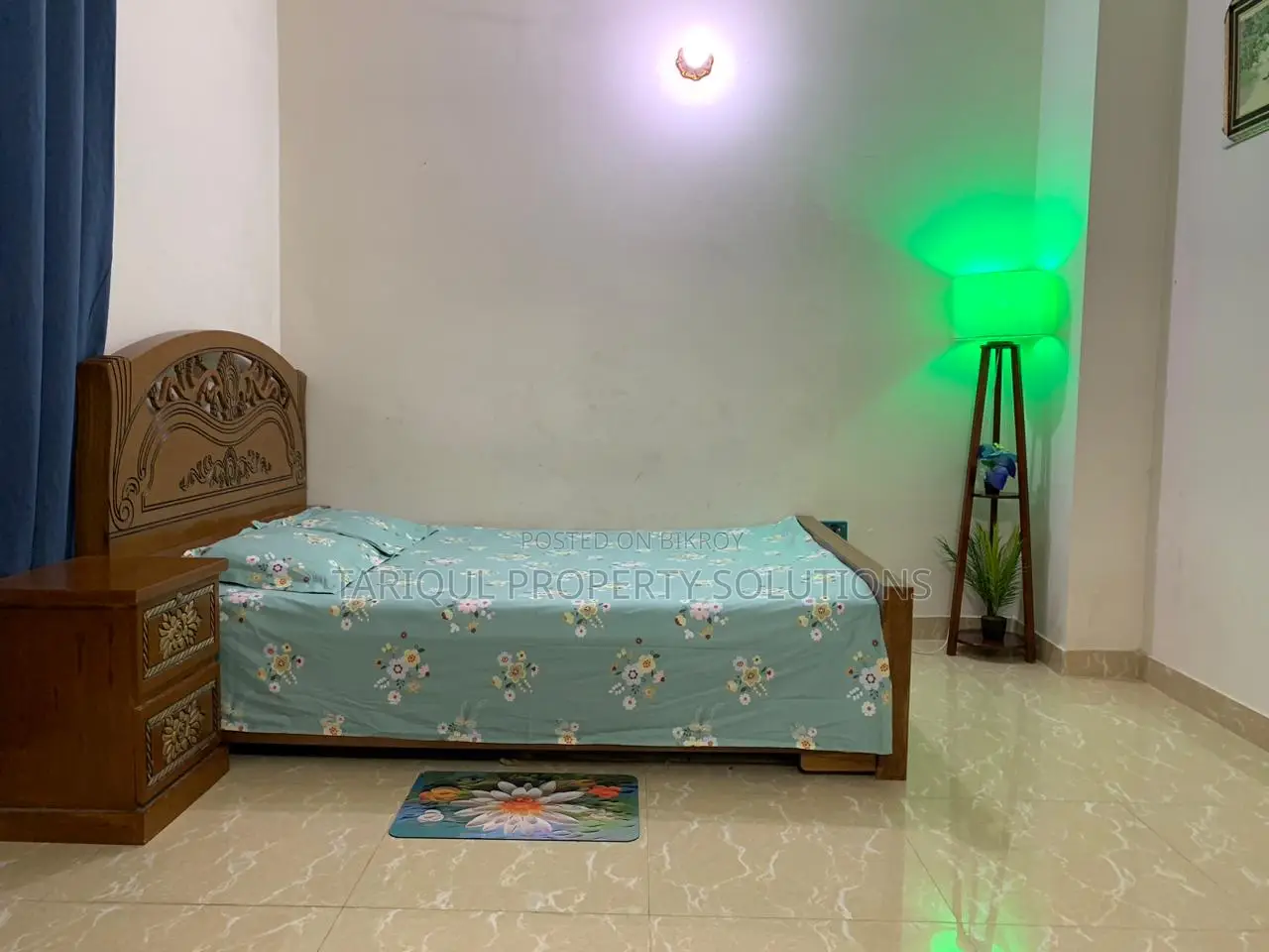 বনশ্রীতে লেকভিউ ফার্নিশড অ্যাপার্টমেন্ট