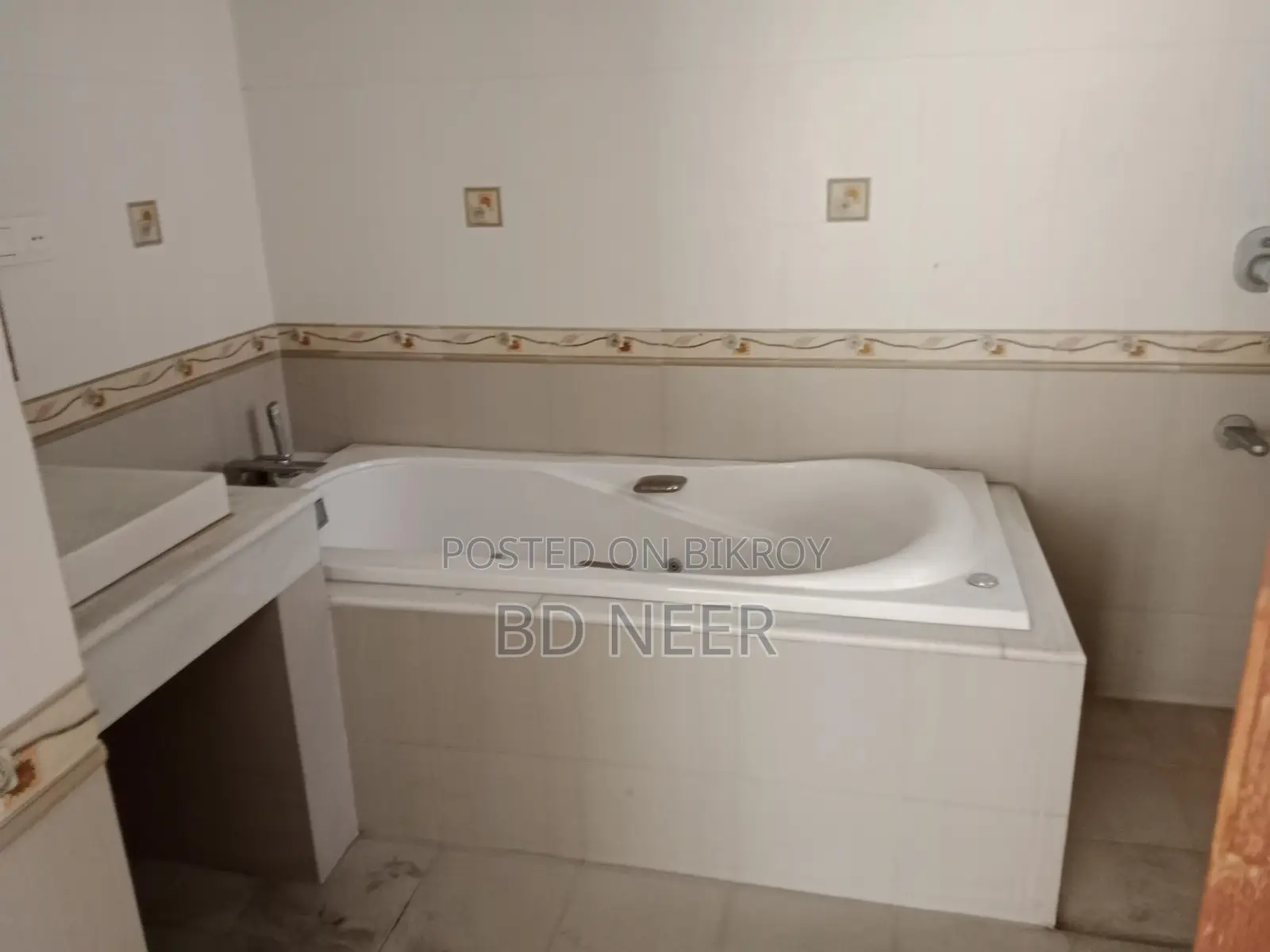 Nice looking 4-bedroom apartment available in Gulshan 2 North side