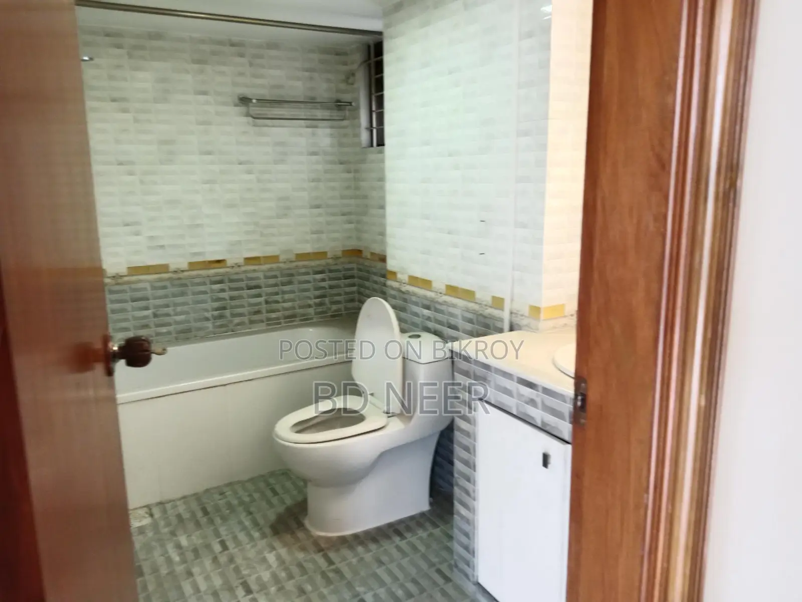 Very well 4 Bed room apt rent in Gulshan 2