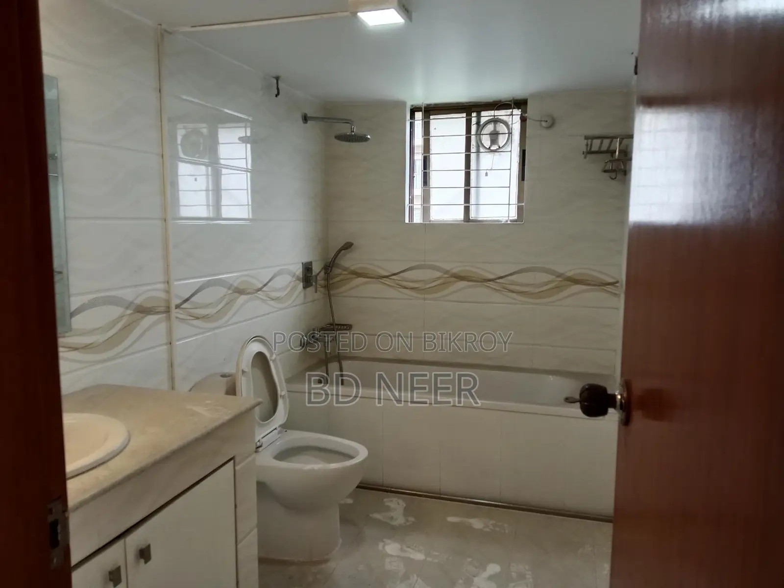 Very well 4 Bed room apt rent in Gulshan 2