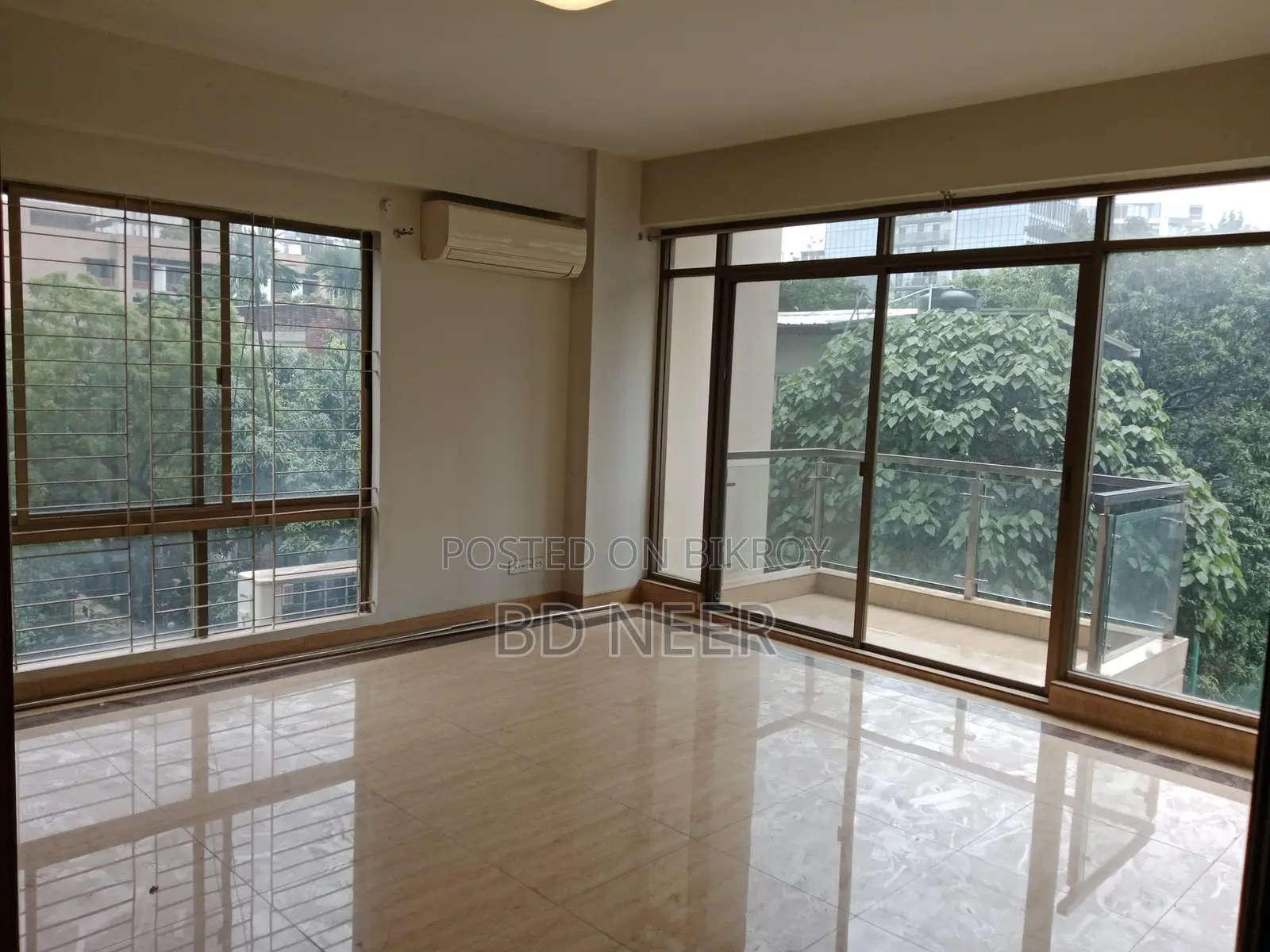 Very well 4 Bed room apt rent in Gulshan 2