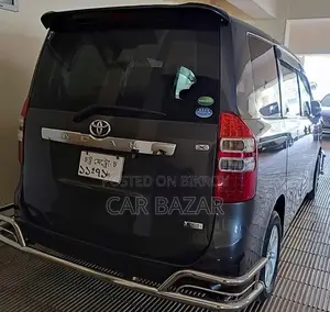 Toyota Noah Si MULTI VALVE PUSH 2012