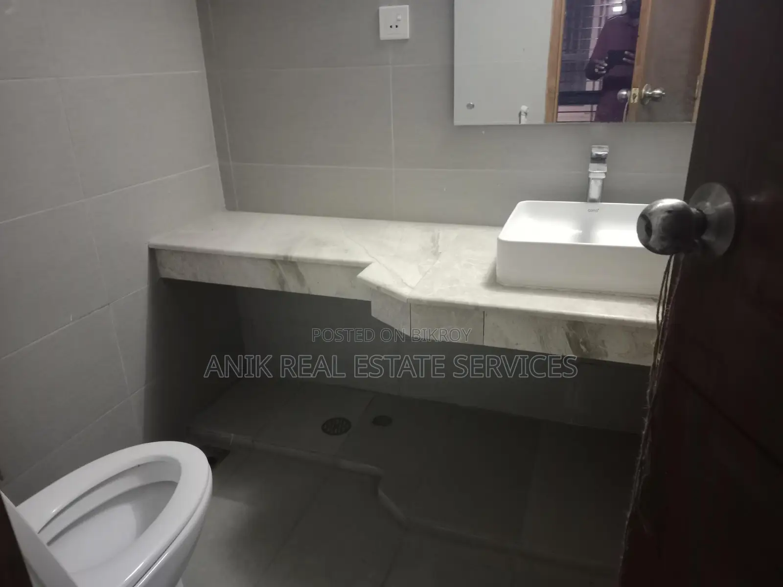 New Modern 3 Bedroom Un Farnised Flat Rent At Gulshan 1
