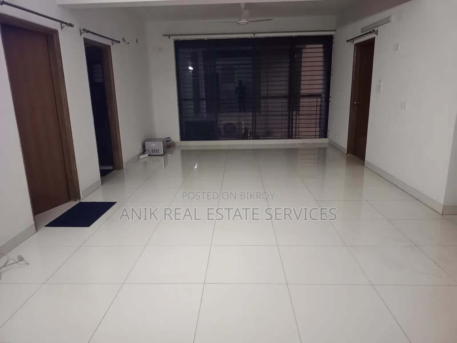 New Modern 3 Bedroom Un Farnised Flat Rent At Gulshan 1