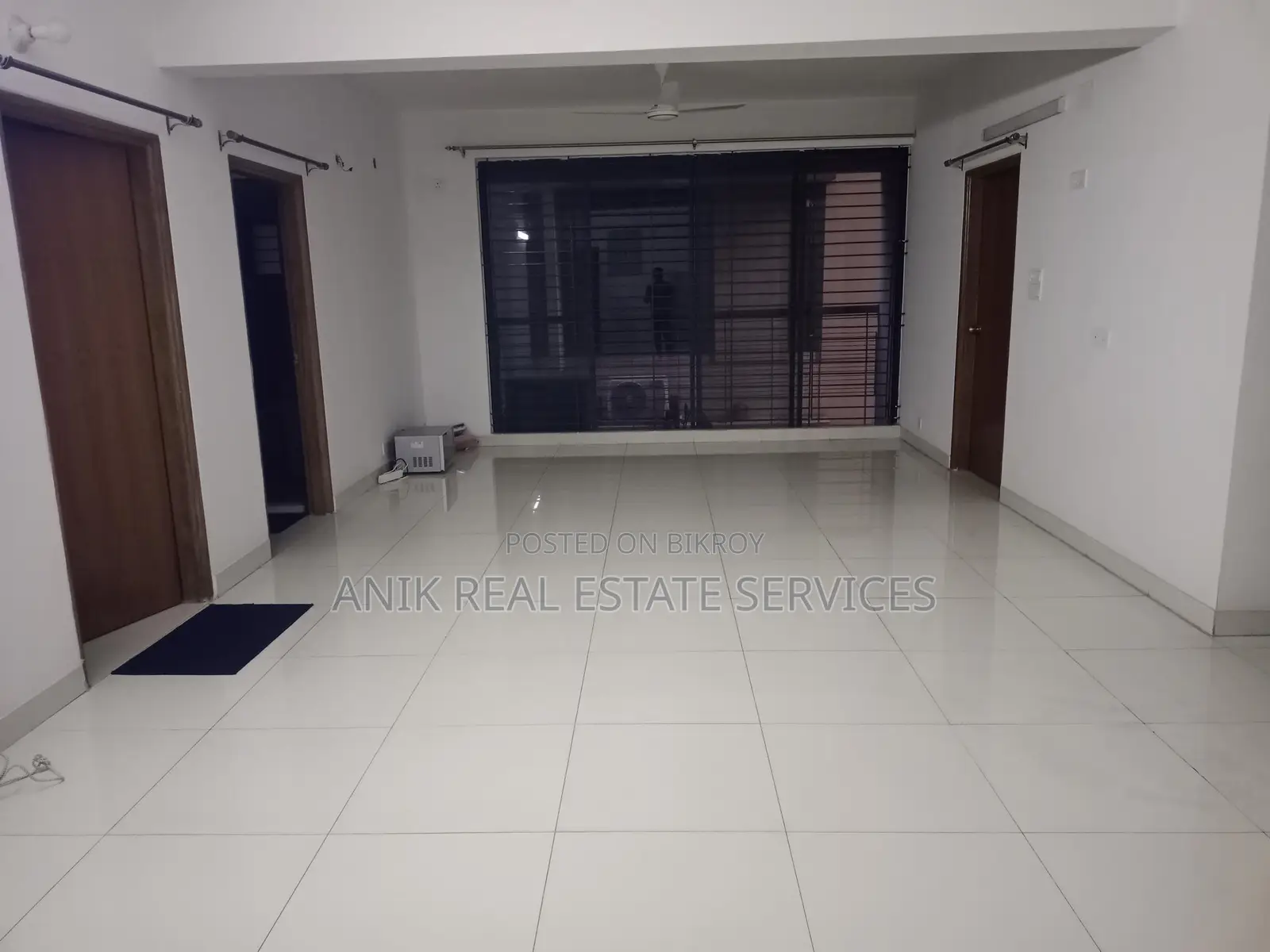 New Modern 3 Bedroom Un Farnised Flat Rent At Gulshan 1