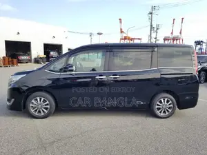 Toyota Esquire GI PREMIUM 2021