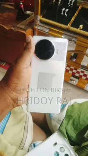 টেকনো স্পার্ক ২০ প্রো+ (ব্যবহৃত)