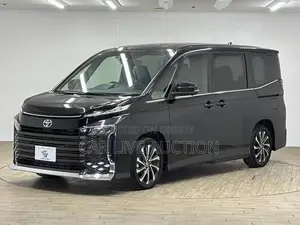 Toyota Voxy Hybrid SZ 2022