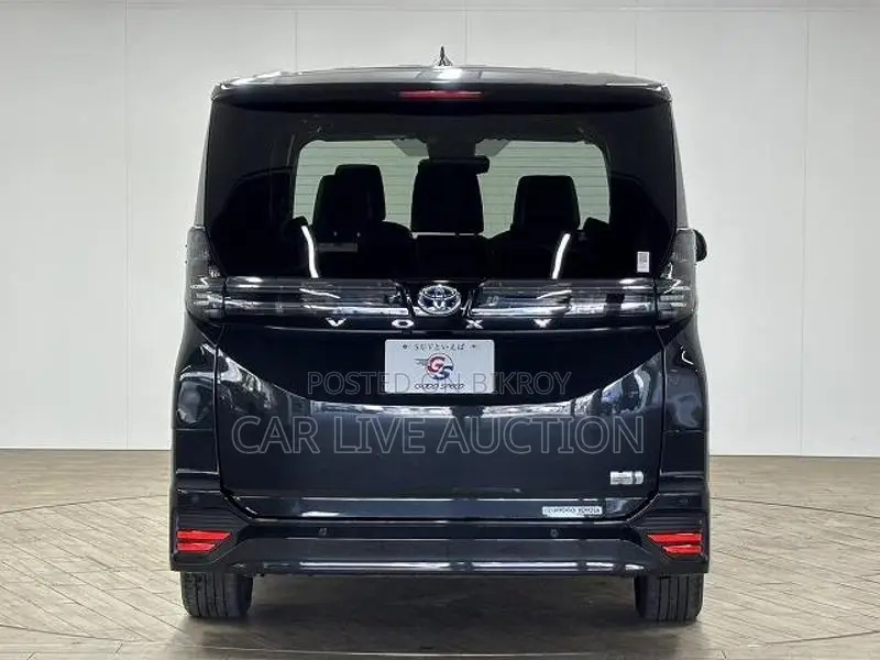Toyota Voxy Hybrid SZ 2022