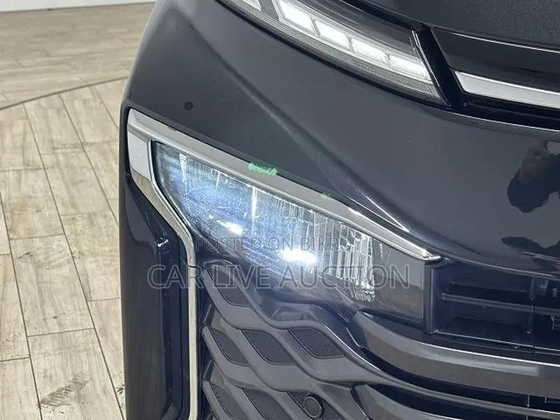 Toyota Voxy Hybrid SZ 2022