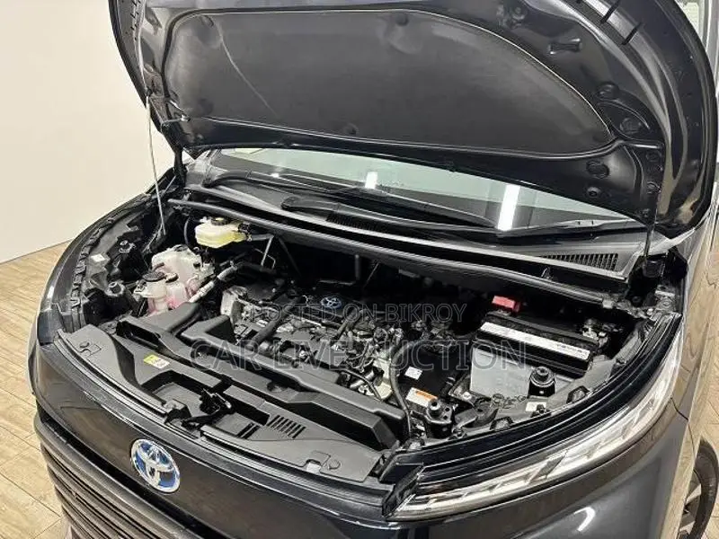 Toyota Voxy Hybrid SZ 2022
