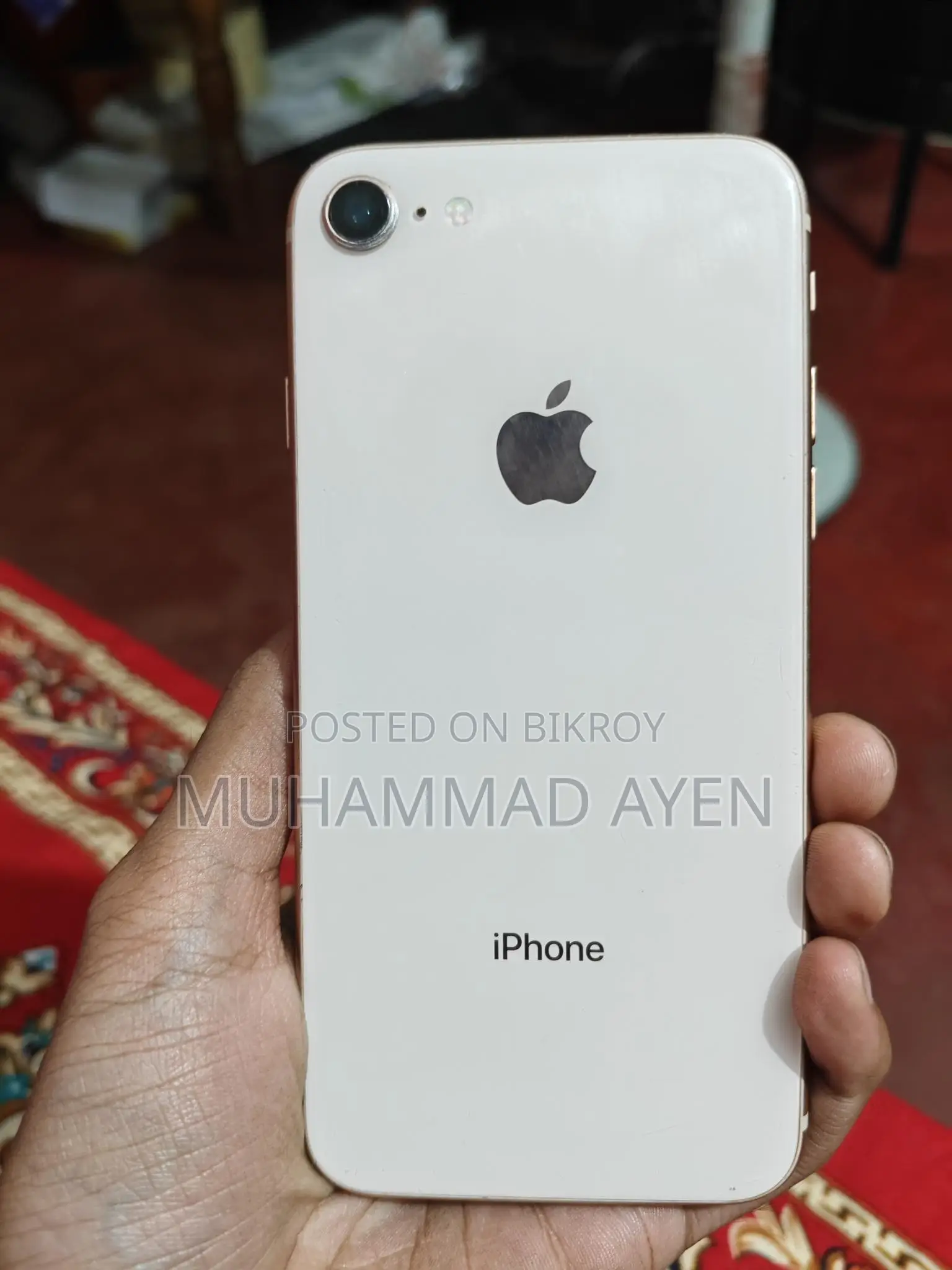 Apple iPhone 8 (Used)