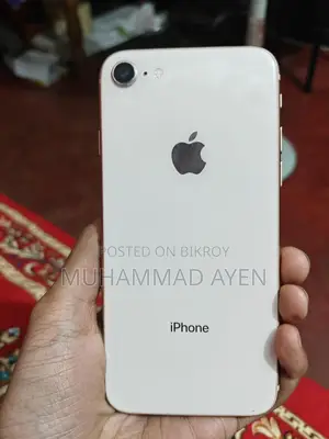 Apple iPhone 8 (Used)