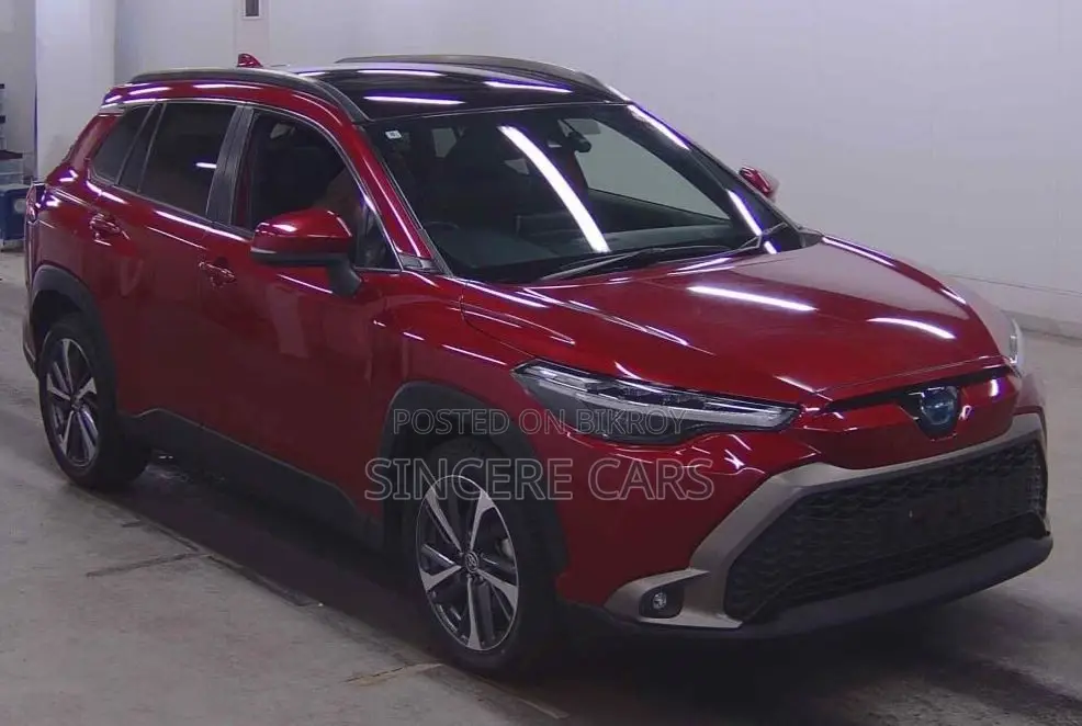 Toyota Corolla Cross z. Sunroof 4.5. grad 2022