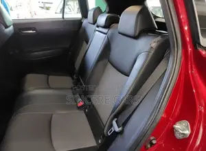 Toyota Corolla Cross z. Sunroof 4.5. grad 2022