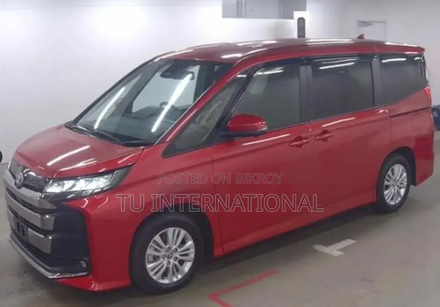 Toyota Noah S-G Package Hybrid 2023