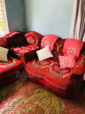 Sofa set with carpet