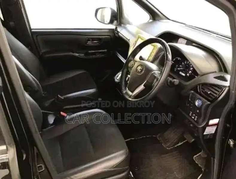 Toyota Noah Si Wxb Hybrid Black 2021