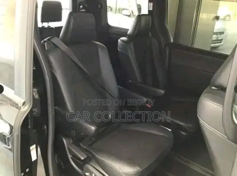 Toyota Noah Si Wxb Hybrid Black 2021