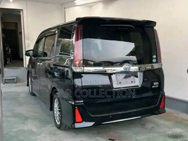 Toyota Noah Si Wxb Hybrid Black 2021