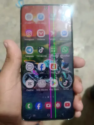 Samsung Galaxy S20 (Used)