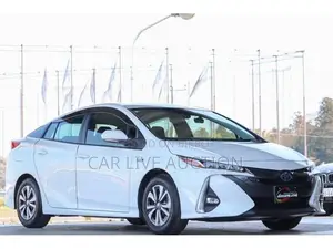 Toyota Prius prime phev 2021