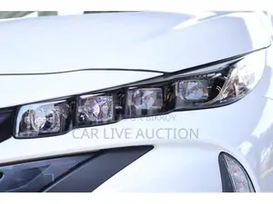 Toyota Prius prime phev 2021