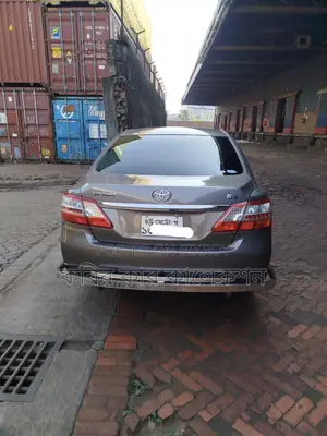 Toyota Premio push start 2010