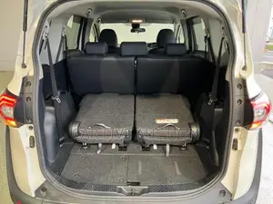 Toyota Sienta Hybrid X package 2021