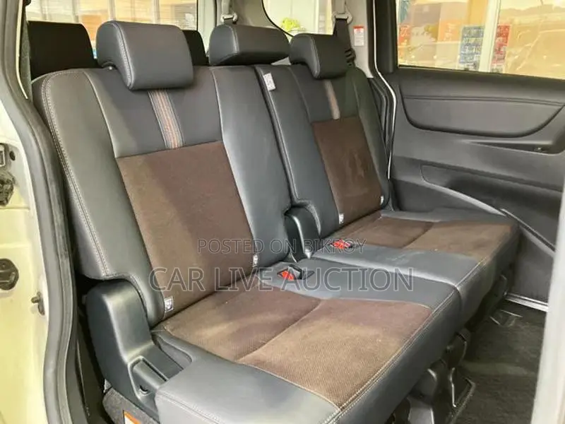 Toyota Sienta Hybrid X package 2021