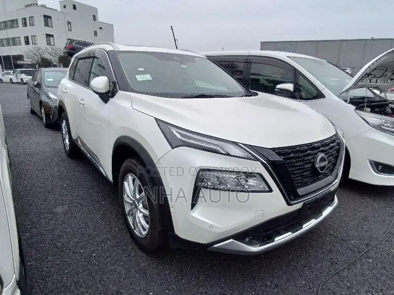 Nissan X-Trail NEW SHAPE HYBRID 2022