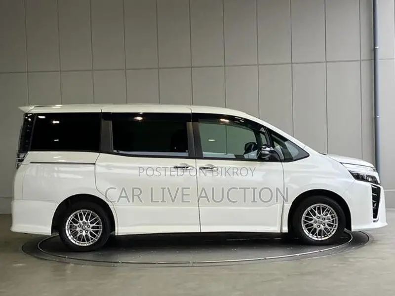 Toyota Voxy Hybrid ZS Kirameki 2020