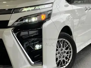 Toyota Voxy Hybrid ZS Kirameki 2020