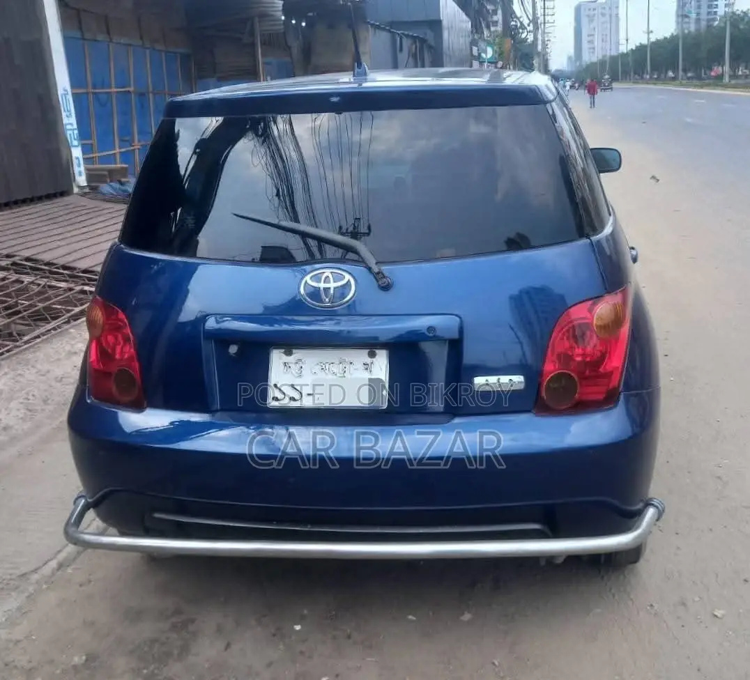 Toyota IST 2003 Blue