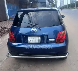 Toyota IST 2003 Blue